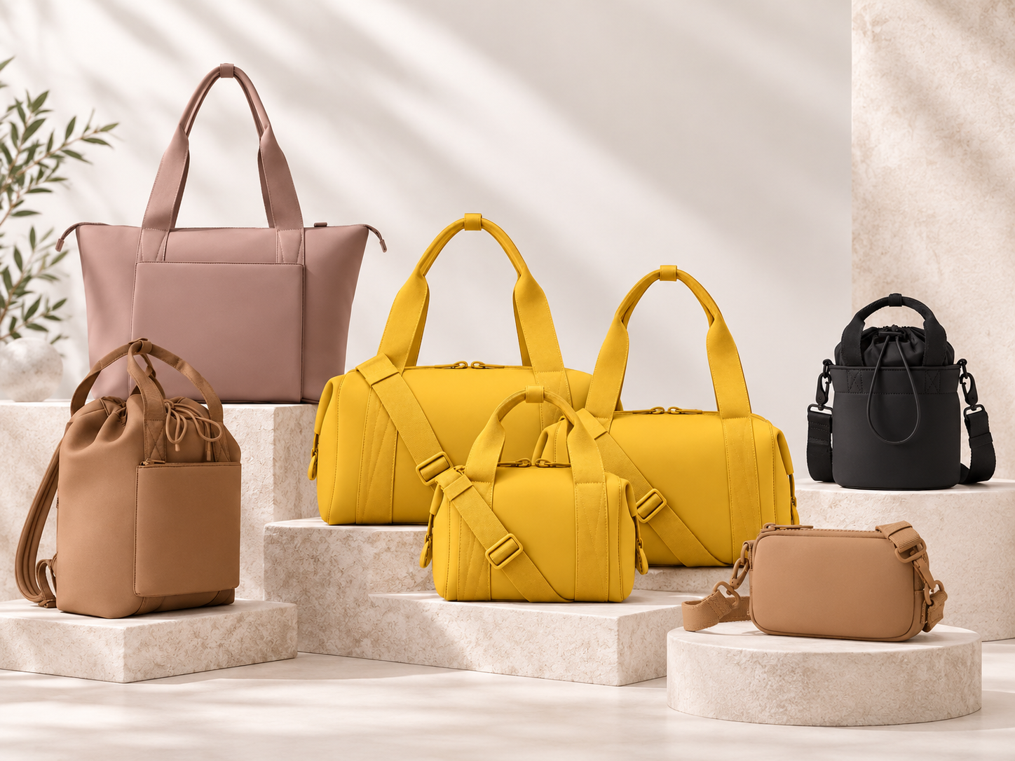 Bodegón de bolsas de neopreno para deporte y viaje